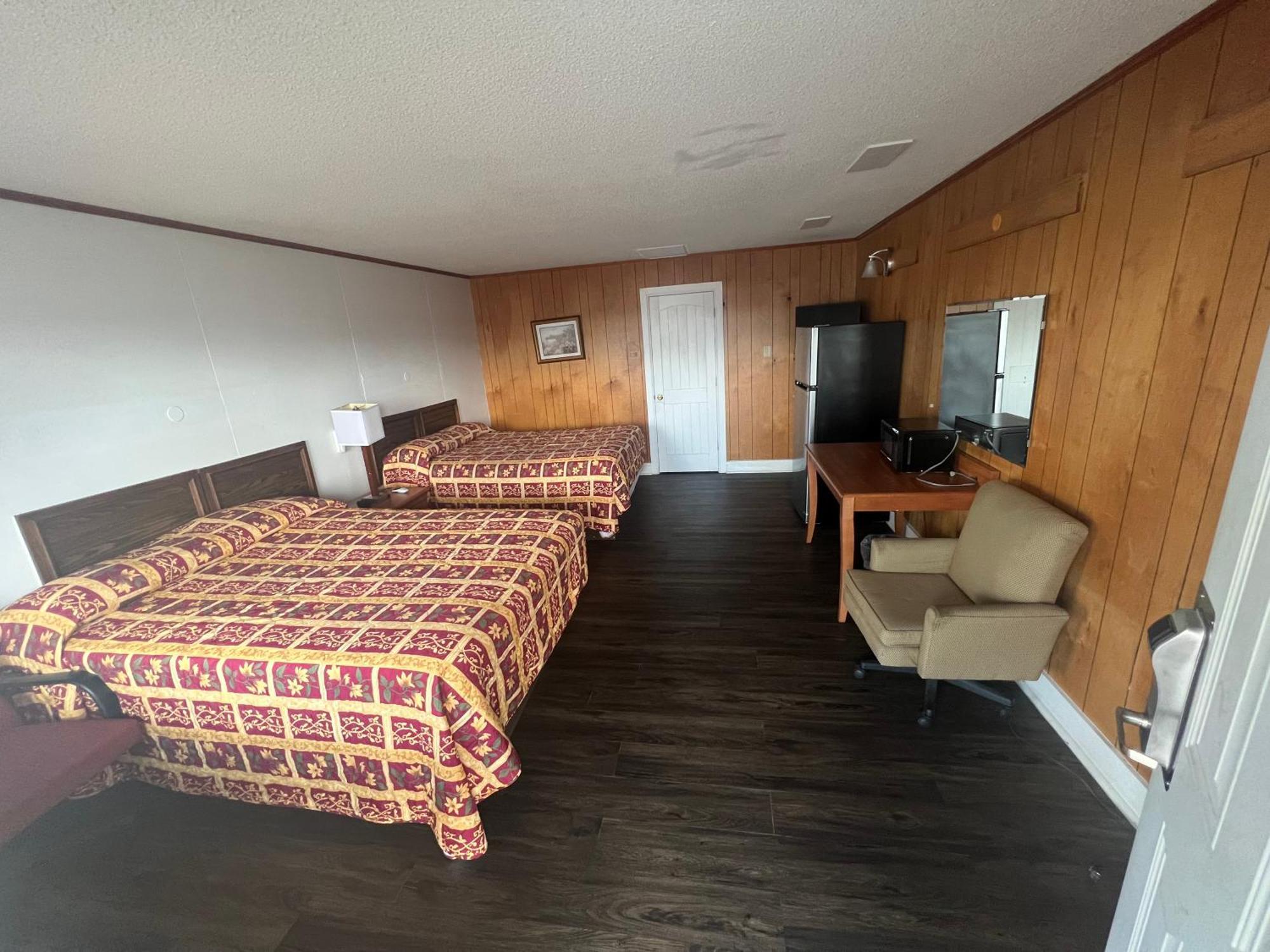 Pinelodge Motel Baxley ภายนอก รูปภาพ